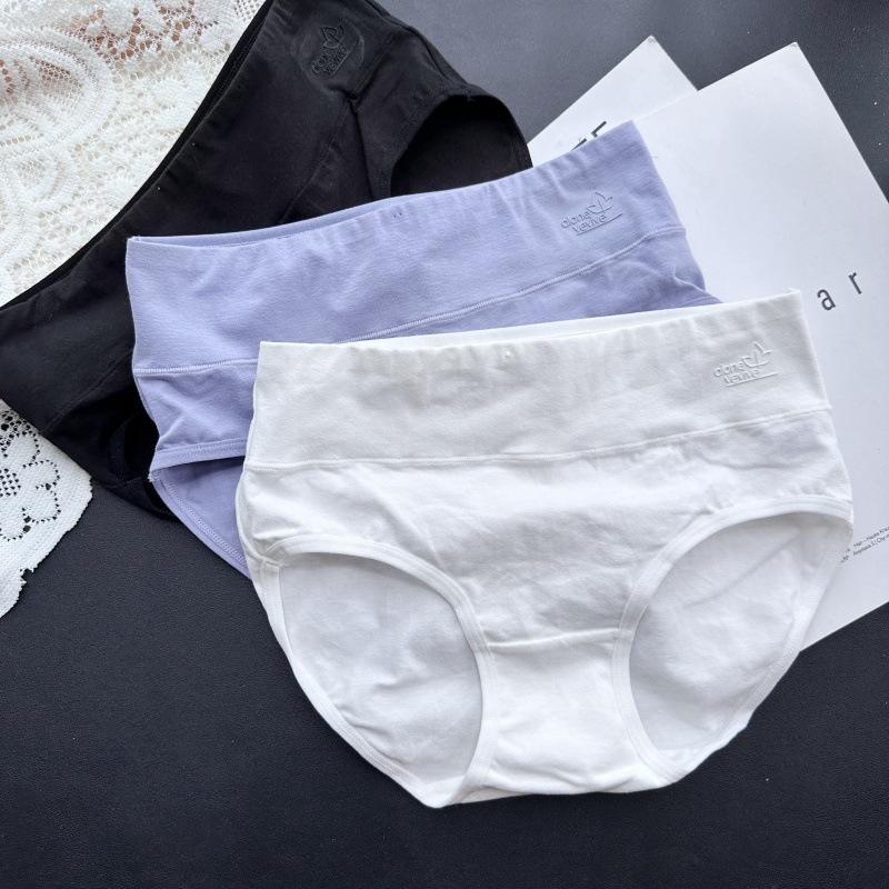 Ladies Spring and Autumn Classic Comfortable Cotton Comfortable Hip Mid Waist Underwear