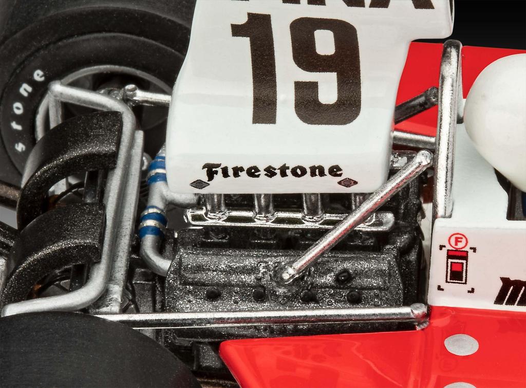 Немецкий Revell 1/32 Surtees TS16/03 Пластиковая сборная модель 07739 (Машина)