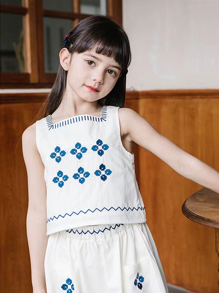 Комплект из корейской юбки и жилета с вышивкой в лесном стиле для девочек весна/лето