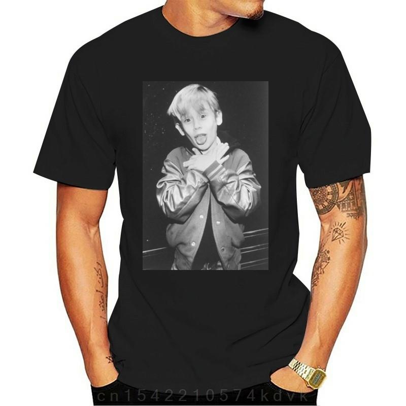 Macaulay Culkin Ryan Gosling Wearing Ryan Wearing Macaulay Celebrity Choking Life Original T Shirt 019924