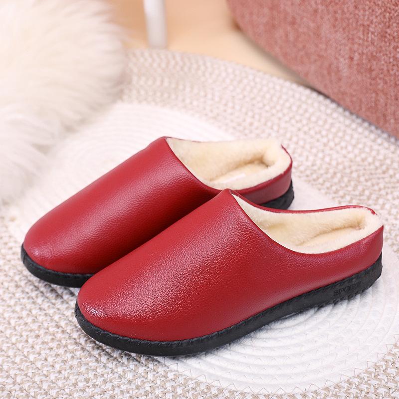 Winter New Home Cotton Slippers Are Comfortable and Warm, and One-pedal Women's Cotton Shoes with Soft Soles Are Trendy and Versatile. Daily