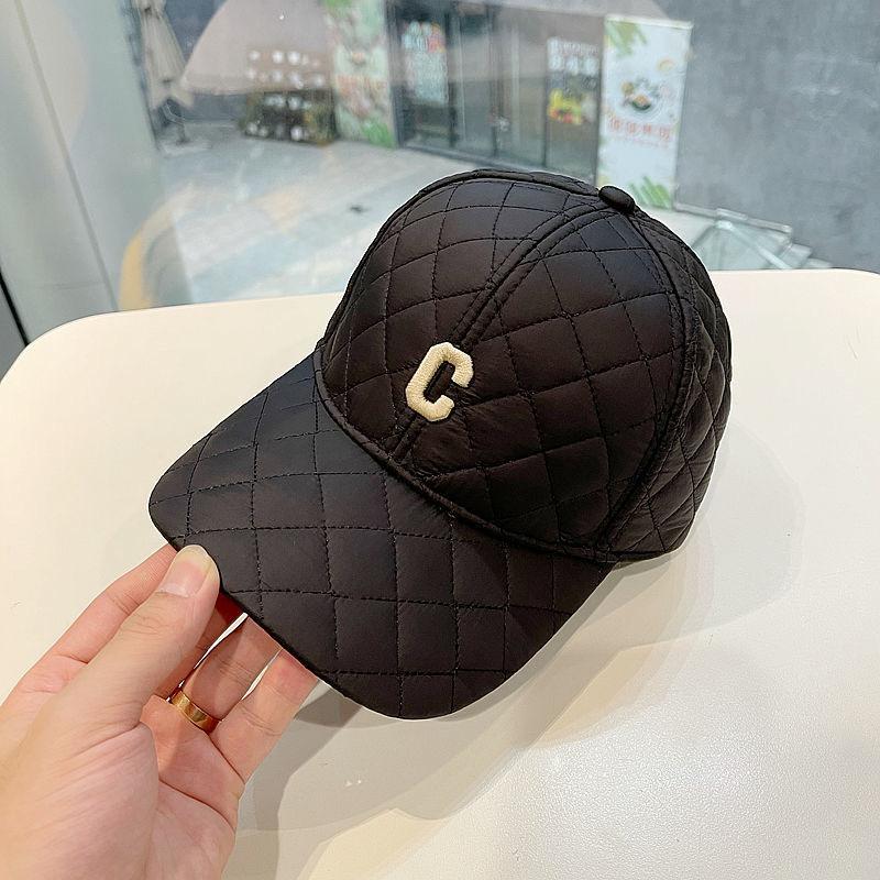 Японский Нишевый Дизайн Пух Хлопок Клетчатая Теплая Бейсболка Зимняя Корейская Вышивка Простая Парная Кепка с Козырьком для Женщин