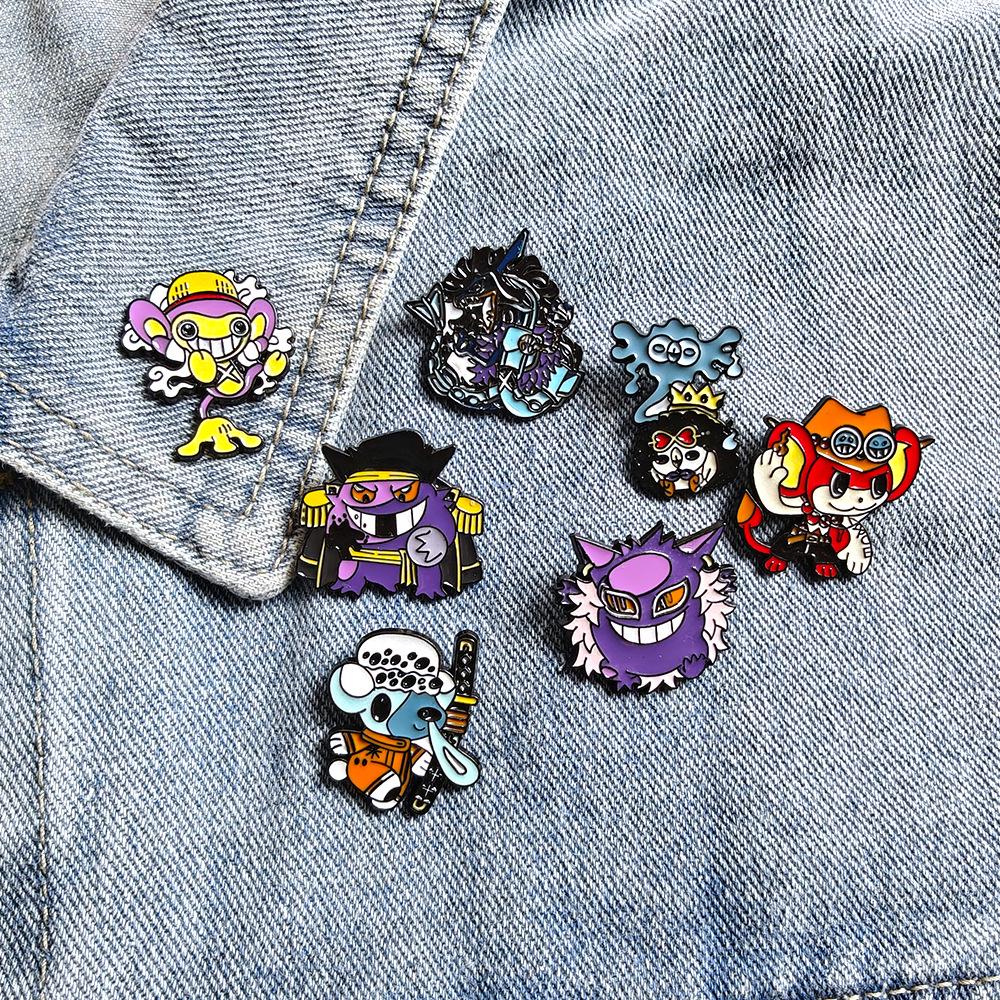 Металлическая брошь-значок в стиле японского аниме Pokemon & One Piece - Дизайн Луффи и Генгара