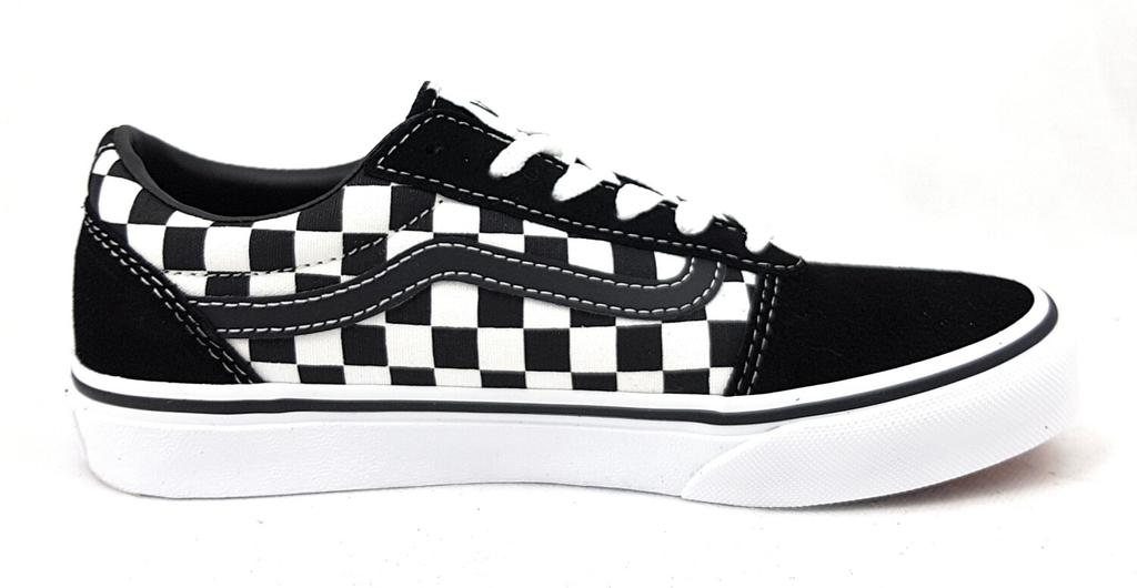 Vans Ward Suede/Canvas Sneakers (VA38j9_PVJ) Black/true White