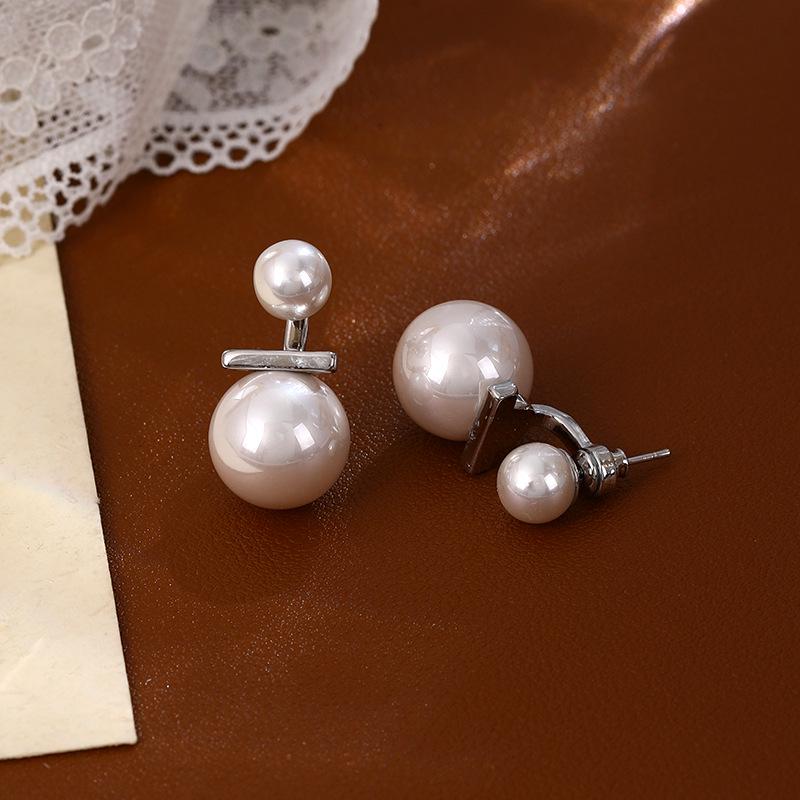 Элегантные серьги с жемчужным темпераментом: Минималистичный легкий роскошный французский дизайн Silver Needle для женщин