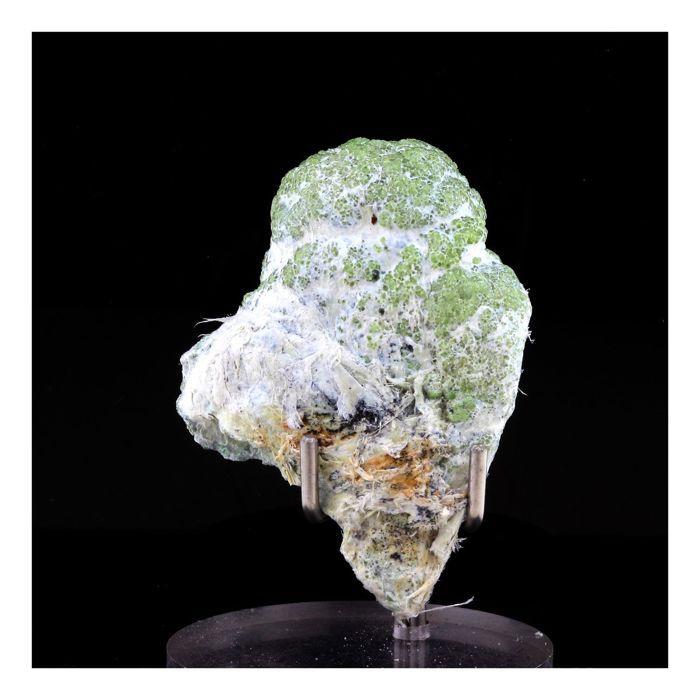 Pierres et Minéraux. Grenat démantoïde. 130.0 ct. Malenco Valley, Lombardy, Italie.