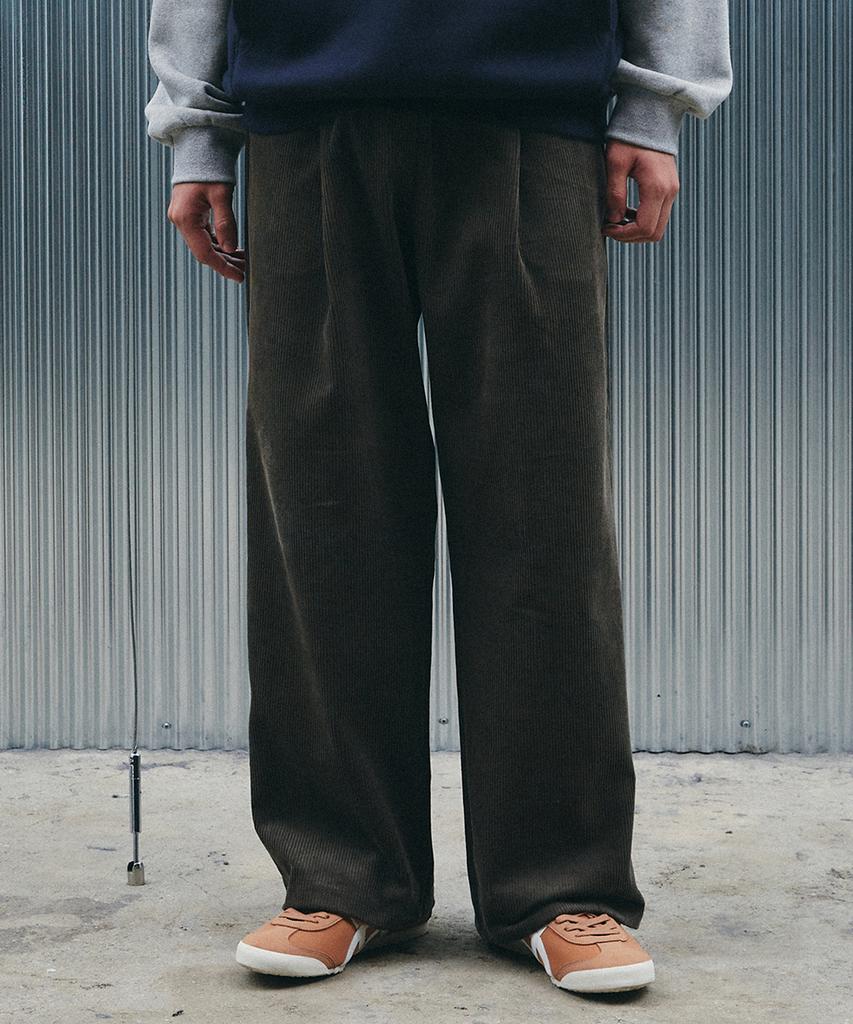 GAKKAI UNIONS One-Pleat Corduroy Pants Dust Olive