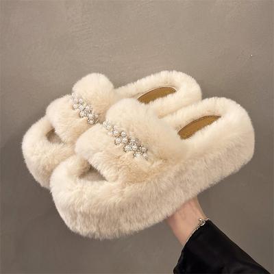 Мода 2024 года, новые пушистые тапочки с жемчужным дизайном, женские домашние тапочки, мягкие плюшевые теплые тапочки для дома, женская модная обувь на танкетке, размер 35-42