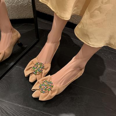 Весна 2025 новые туфли женские с бантом и стразами модные легкая роскошь однотонные из мягкой кожи для通勤 женские туфли на высоком каблуке туфли-лодочки