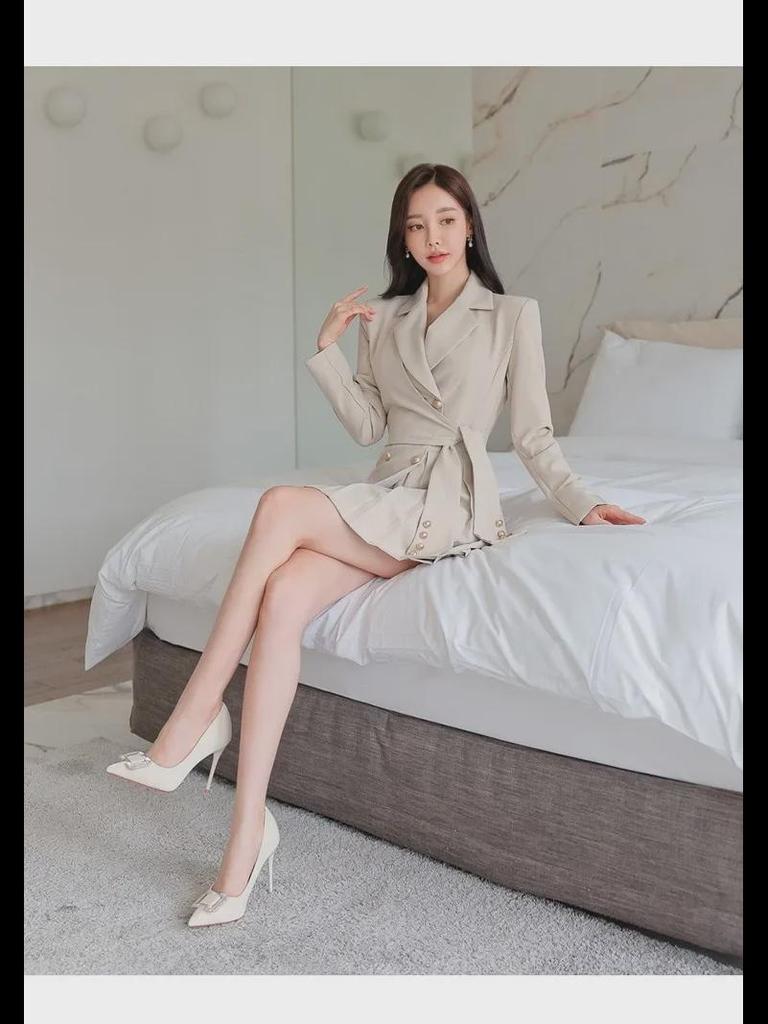 Elegant Pleated Suit Skirt with Professional Collar - Women's Autumn Fashion