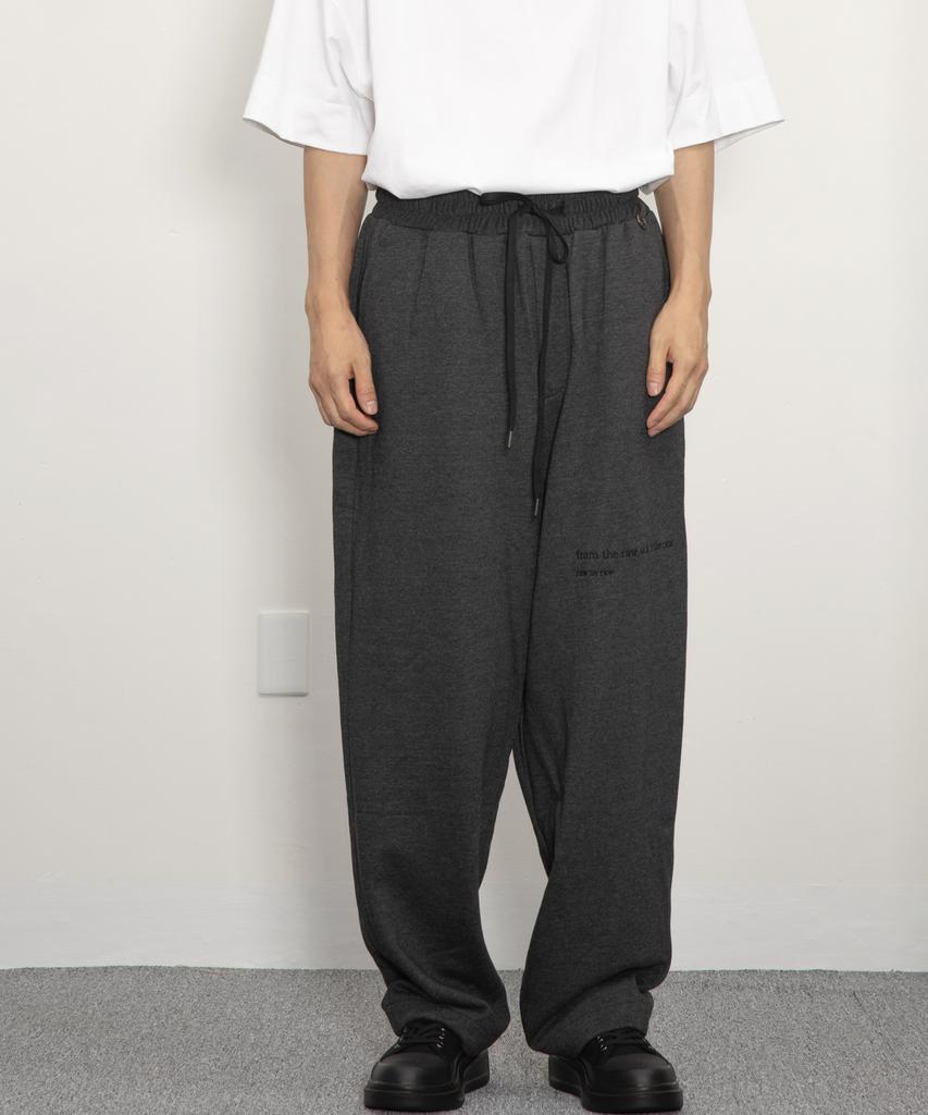 RAW TO RAW Rp0036 Text Embroidered Soft Sweat Wide Pants (Charcoal)