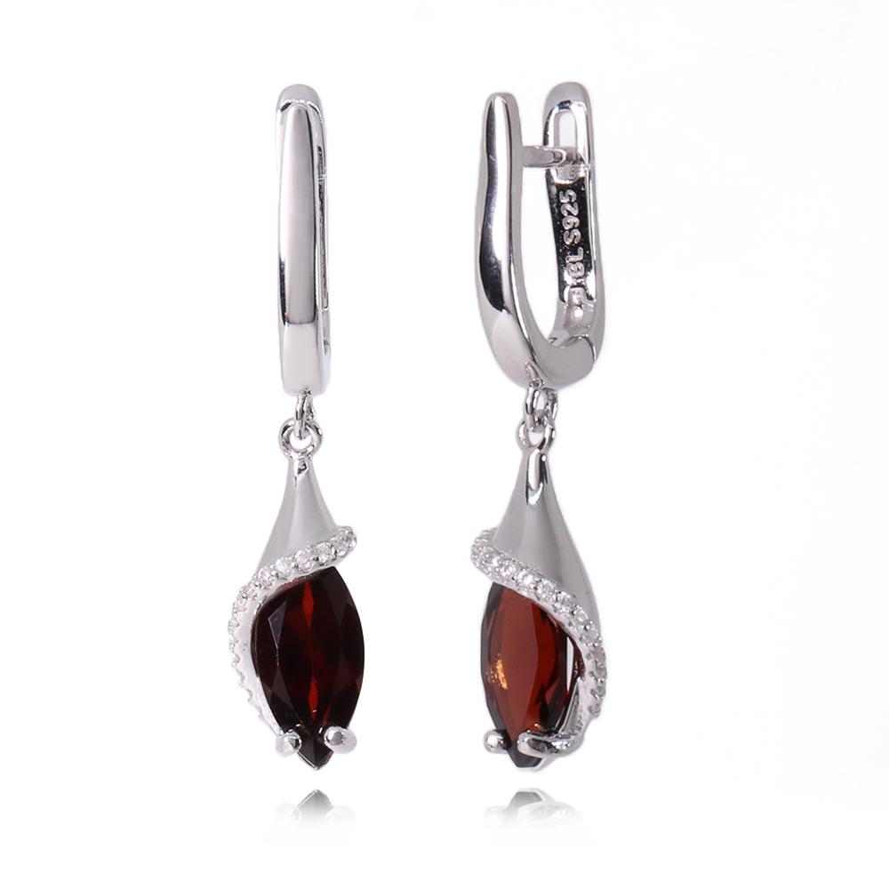 Серьги-подвески из натурального красного граната в изящном серебряном ювелирном изделии Элегантные серьги-подвески для женщин