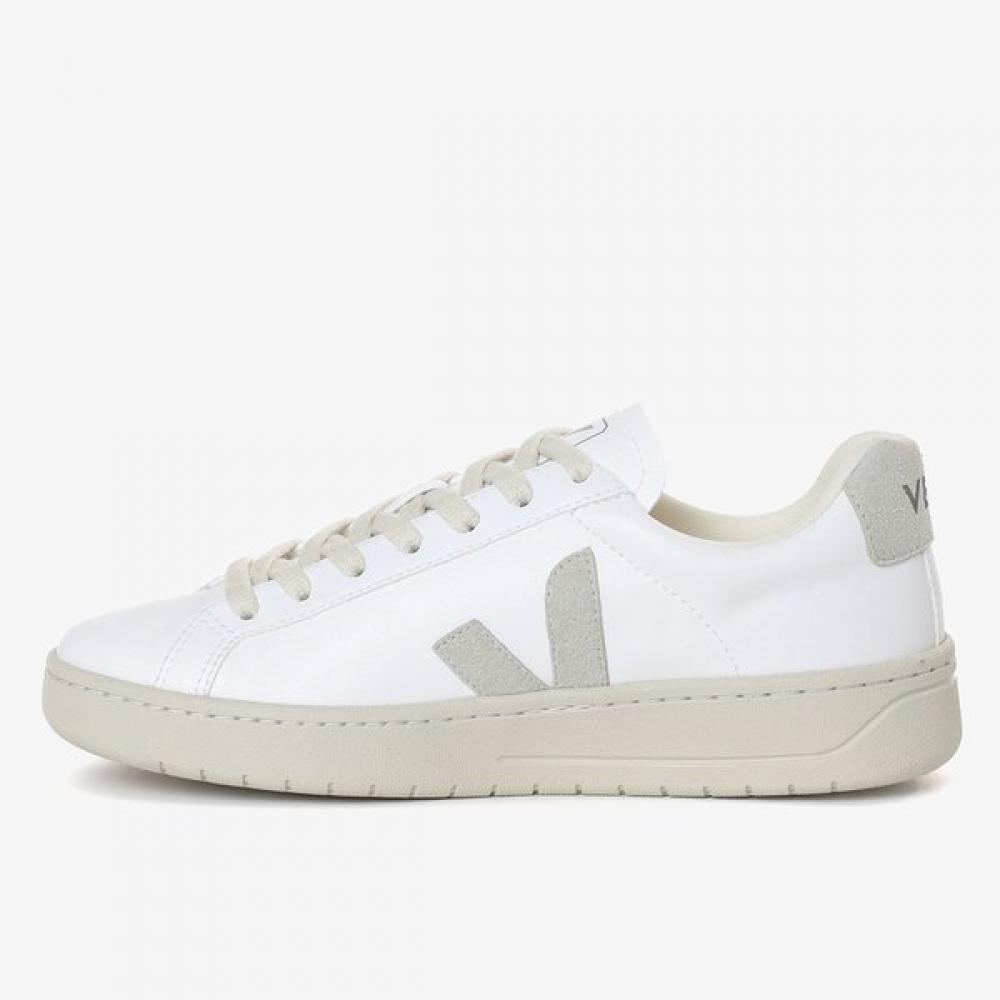 Veja Unisex Sneakers With Beautiful Fit Urca Svju231uc07 134