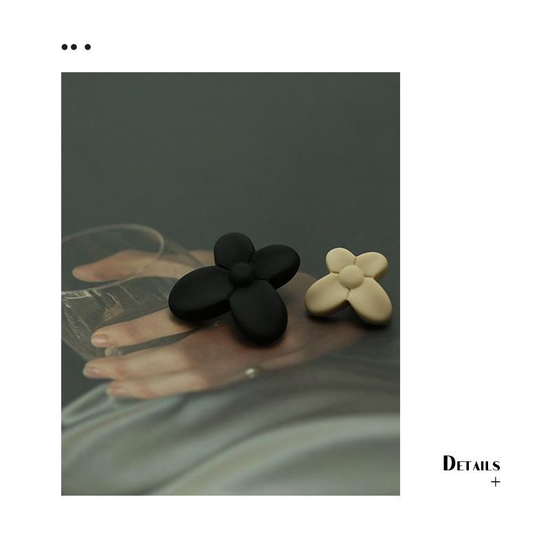 Xiaoxiang Простой стиль Пуговица-четырехлистный клевер Пуговица-бабочка для костюма Декоративные пуговицы Твидовый пиджак Пальтовая пуговица Женская