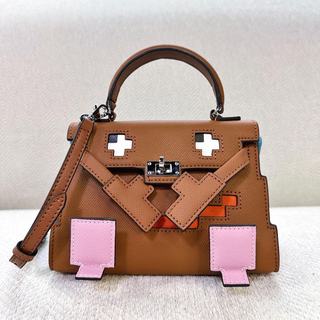 2025 Новая сумка-кукла из натуральной кожи с мозаикой Маленькая сумка-монстр Модная и милая сумка через плечо для женщин