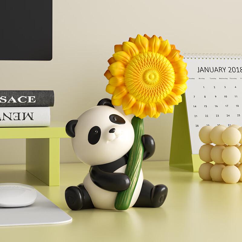 Mi Ling Sunflower Victory Pen Holder & Desk Ornament