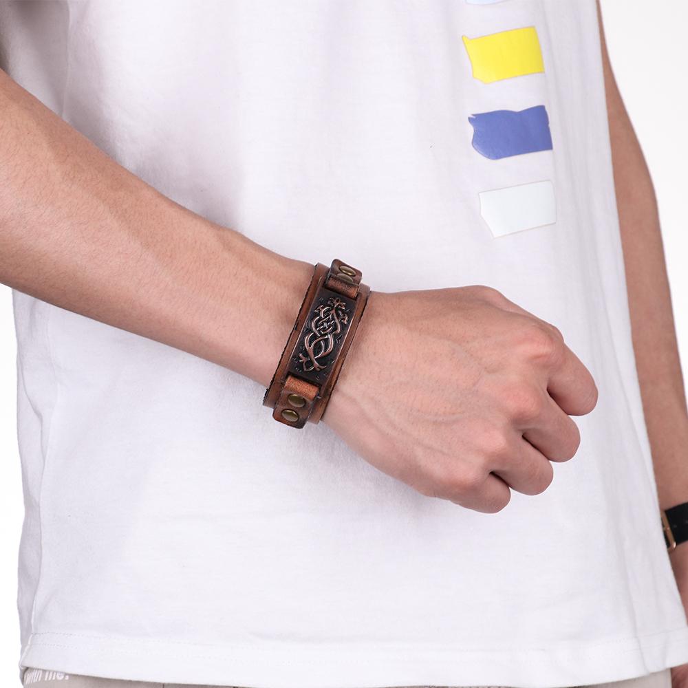 Men Women Alloy Buckle Wide Cuff Bracelet Wrap Bangle Leather Wristband Punk Snap Bracelet