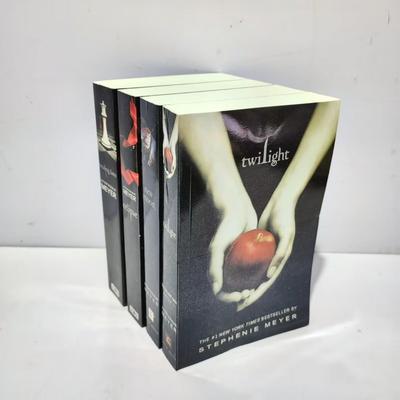 Сага "Сумерки: Полная серия (Книги 1-4)