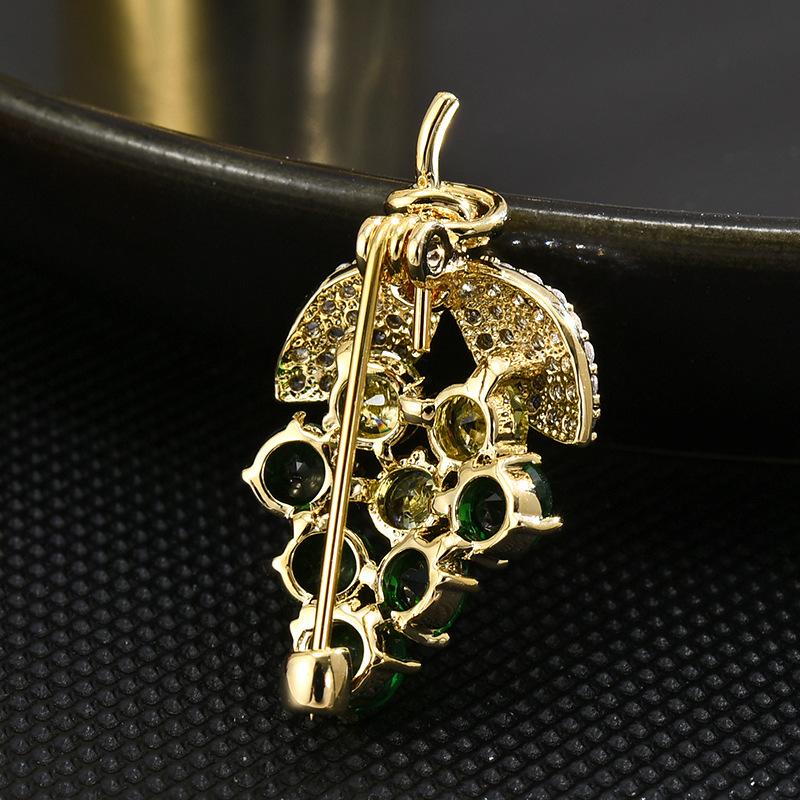 Senior Brooches Flower Leaf Brooch Pins for Women Suit Pendant Fashion Brooches Jewelry