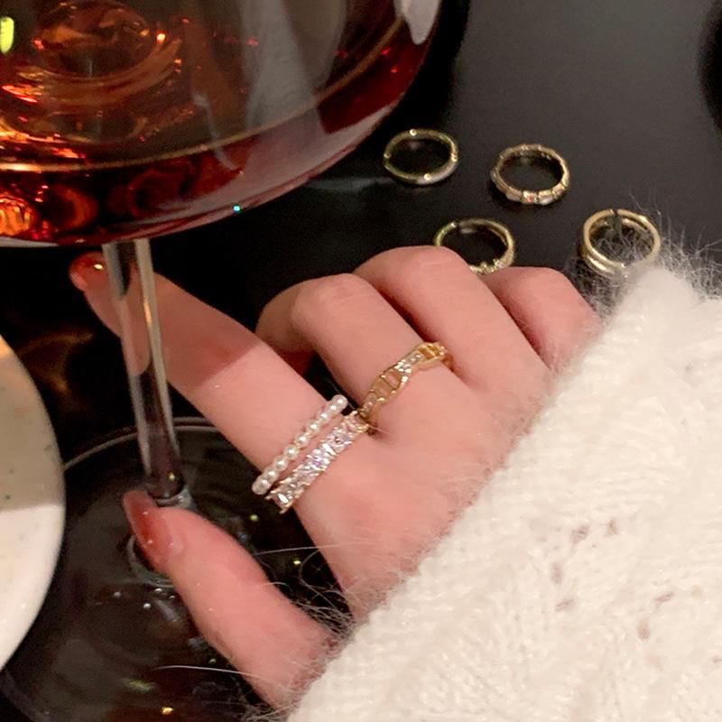 Luxury Women's Double Row Pearl & Zirconia Open Ring – Unique, Fashionable, Versatile Collection