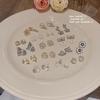 Серьги-иглочки из серебра 925 пробы в корейском стиле с цветочным мотивом: Универсальный дизайн с жемчужным оттенком и модным стилем, вдохновленным лесом