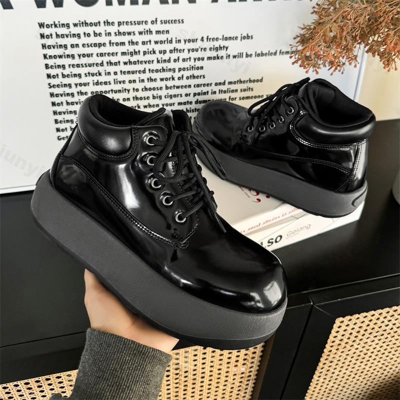 Fashion 2025 New Men's Casual Shoes Retro Motorcycle High Top Fashion Trend Boots Comfortable Non slip Height Increasing Chunky sneakers