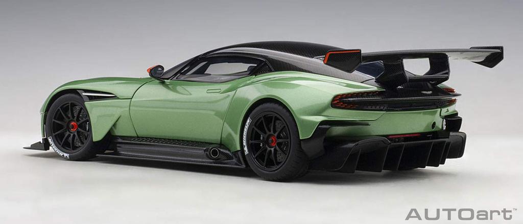 AUTOart Aston Martin Vulcan Metallic Green Готовый продукт 1/18