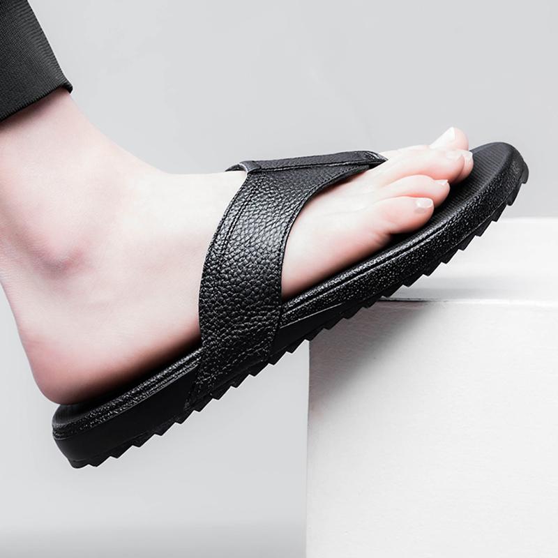 Модные стильные мужские шлепанцы для улицы, модные мужские летние пляжные шлепанцы на плоской подошве, дышащие сандалии, мужские тапочки, простые шлепанцы ручной работы, полушлепанцы