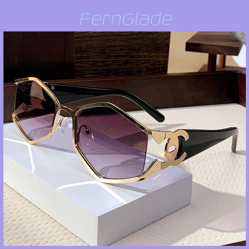 Geometric Square Sunglasses With Green Lenses And Metal Frame For Fashionable Outdoors