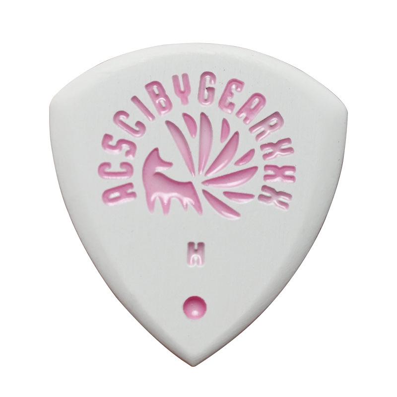 GEARXXX Nine-Tailed Fox Non-Slip Speed Pick for Folk/Electric Guitar & Bass.