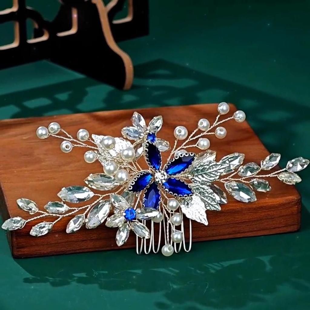Сделанный вручную свадебный гребень для волос с цветком из жемчуга и страз и листьями