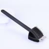 Пластиковая щетка для барбекю с длинной ручкой для чистки гриля — инструмент 3 в 1 для чистки на пикнике на открытом воздухе.