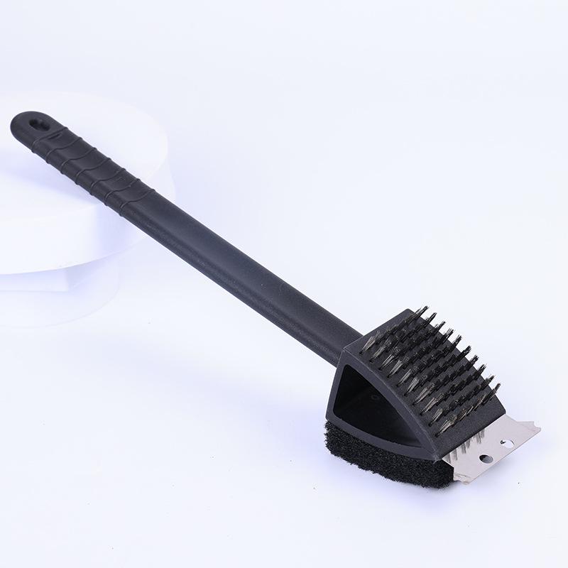 Пластиковая щетка для барбекю с длинной ручкой для чистки гриля — инструмент 3 в 1 для чистки на пикнике на открытом воздухе.