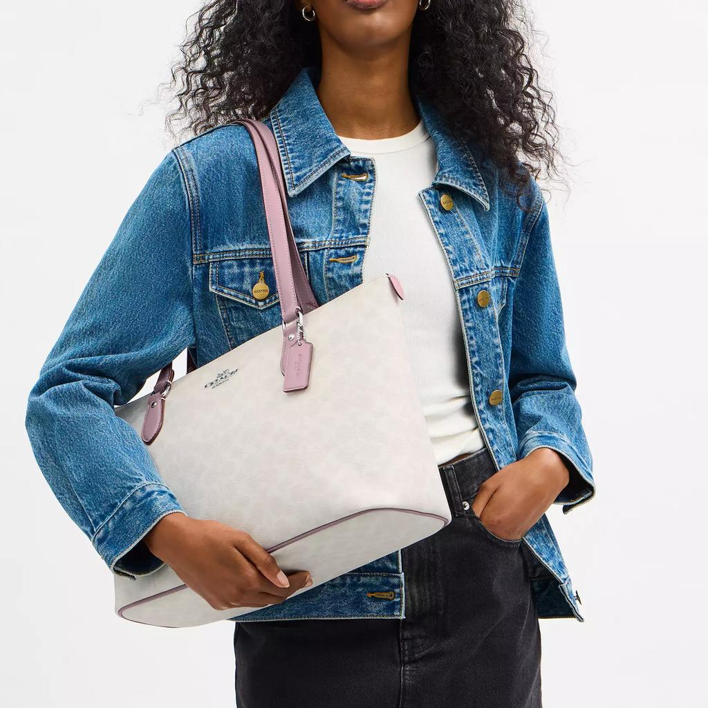 Coach Большая сумка-тоут на молнии из белогоSignature Canvas с отделкой из розовой кожи для повседневного использования