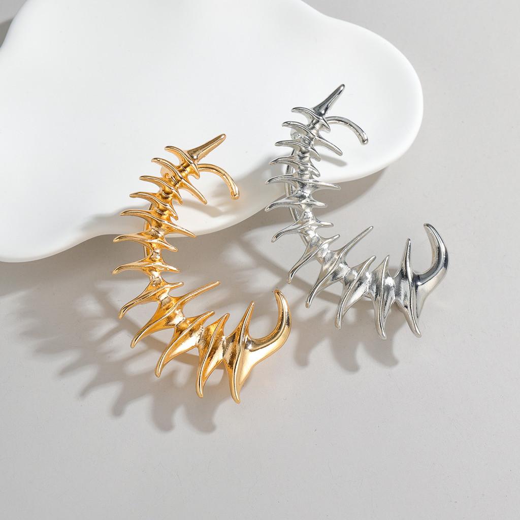 Женские серьги-кили из сплава с гальваническим покрытием в панк-стиле, без пирсинга