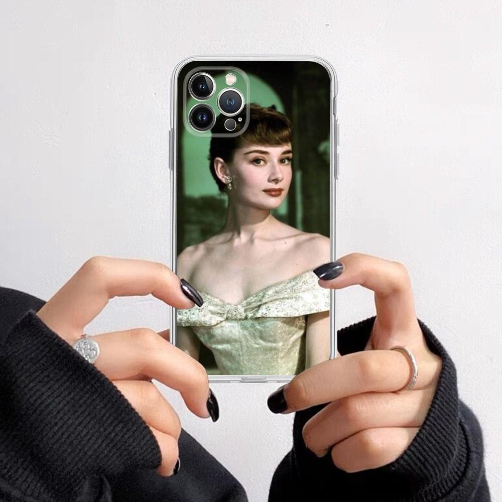 Чехол для телефона с Одри Хепберн для iPhone 16 15 8 7 6 6S Plus X SE XR XS 14 11 12 13 Mini Pro Max