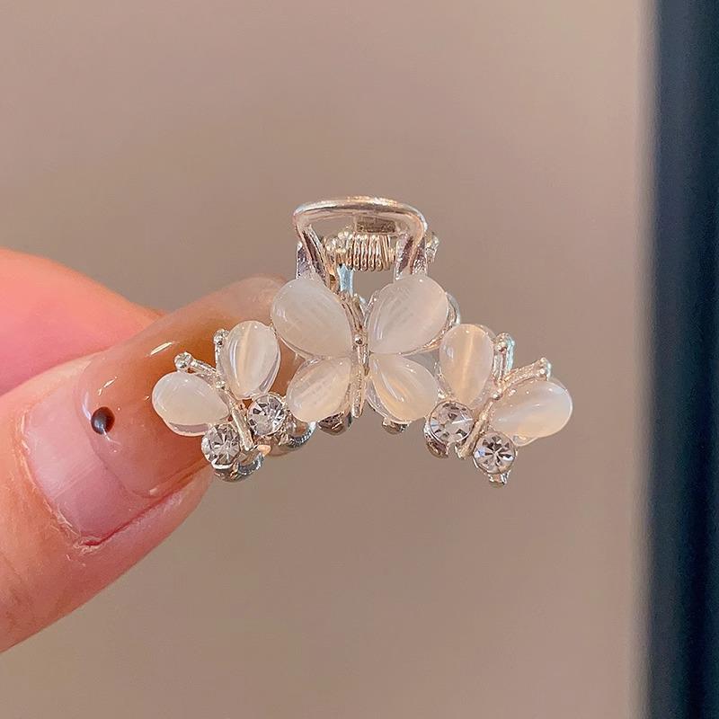 2025 Жемчужная заколка-краб для волос для женщин - Элегантный осенне-зимний аксессуар для волос для челки и боковых укладок