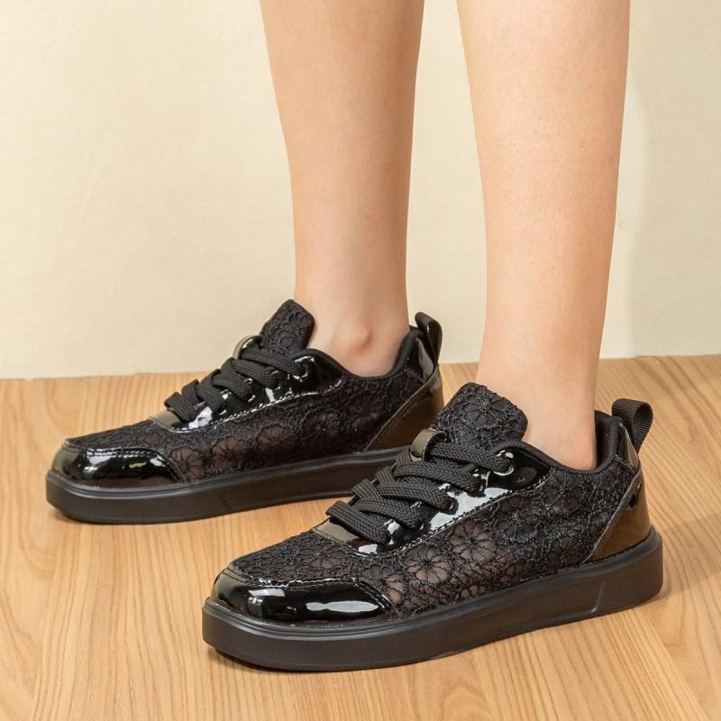 2025 New Popular Summer Thin Little White Shoes Women's Versatile Flat Baseplate Shoes Student Empty Breathable Sports Shoes