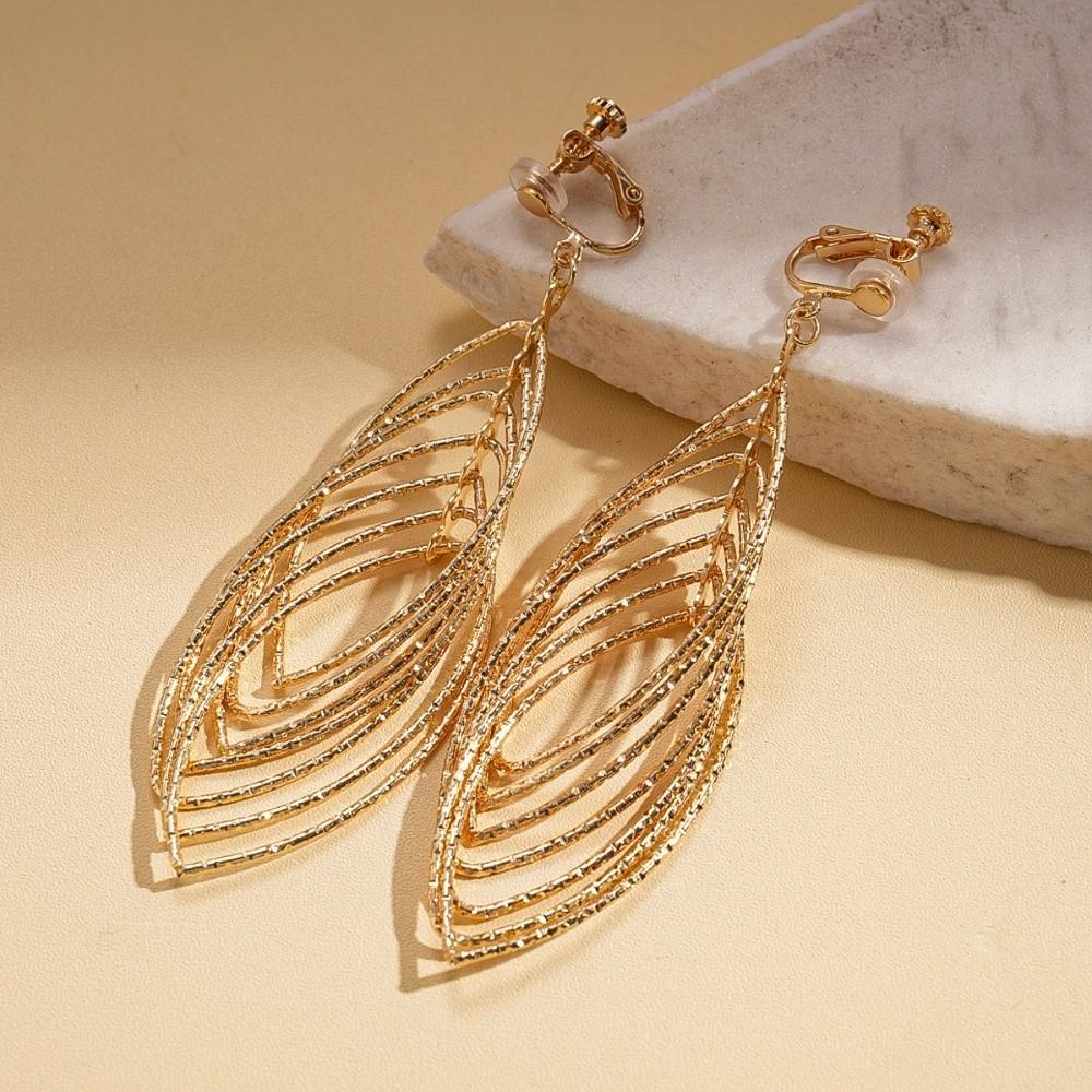 Exquisite Oval Hollow Long Tassel Dangle Earrings Gold Silver Exaggerated Ear Hook Light Luxury Ear Drop Ear Clip Women