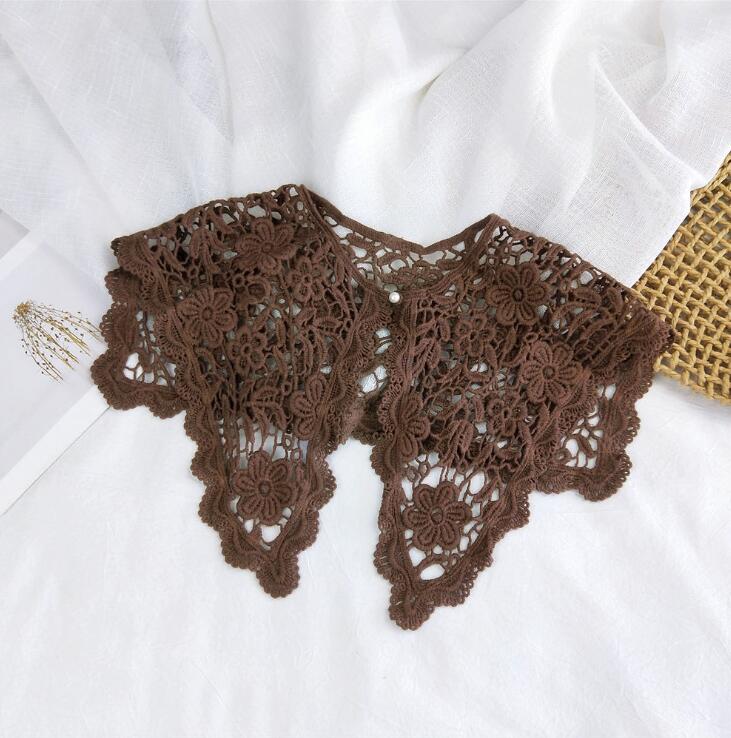 Vintage Shawl O-Neck Doll Fake Collar Shirt Women Hollow Crochet Lace False Collar Detachable Woman Half Shirt Faux Col