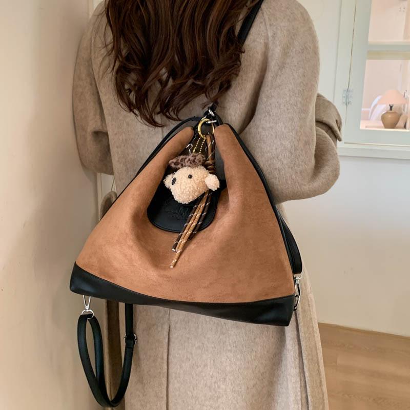 Осенне-зимний ретро замшевый женский рюкзак 2025 новый большой вместимости для поездок на работу студенческий школьный рюкзак для занятий