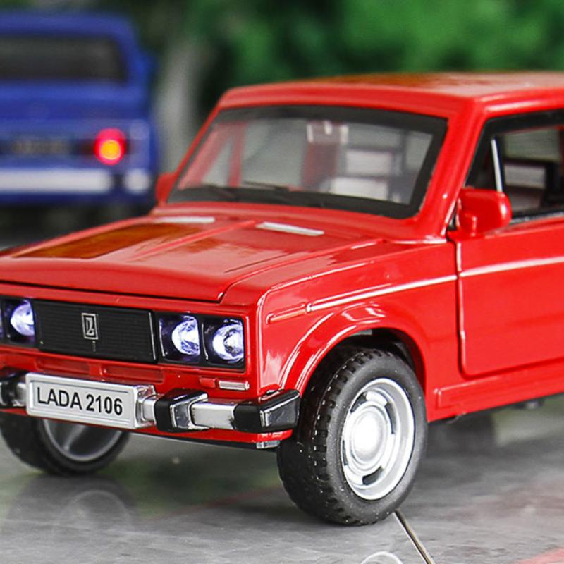 ABBN1 1:32 LADA 2106 Классическая модель автомобиля из сплава, литая игрушка, имитация звука и света, коллекционная игрушка, подарок, украшение для автомобиля.