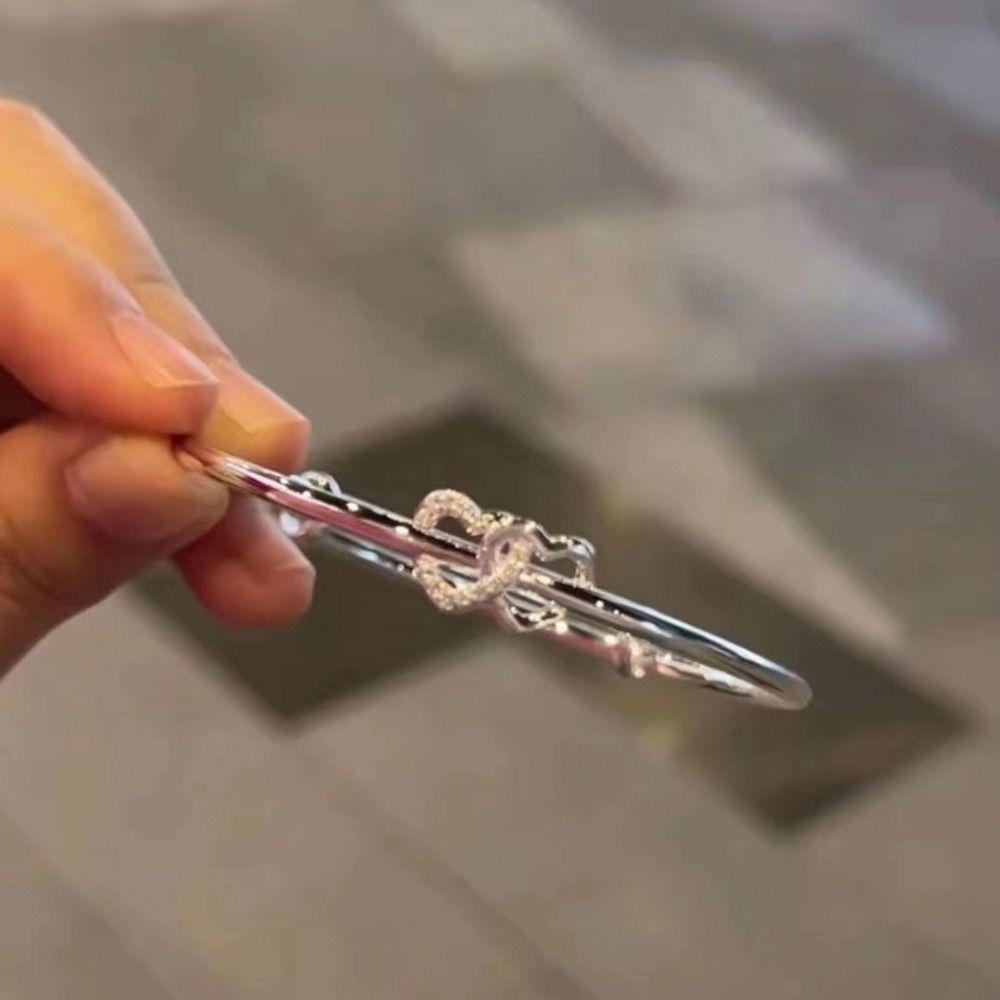 Sweet Exquisite Double Heart Retro Korean Style Bracelet Women Bangle Fashion Jewelry Buckle Bangle