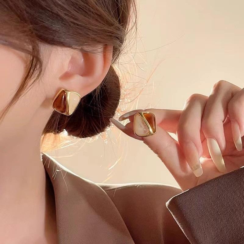 Ретро Гонконгский стиль Серьги Женские Легкая роскошь Высокий класс Нишевые Осенне-зимние серьги Серьги