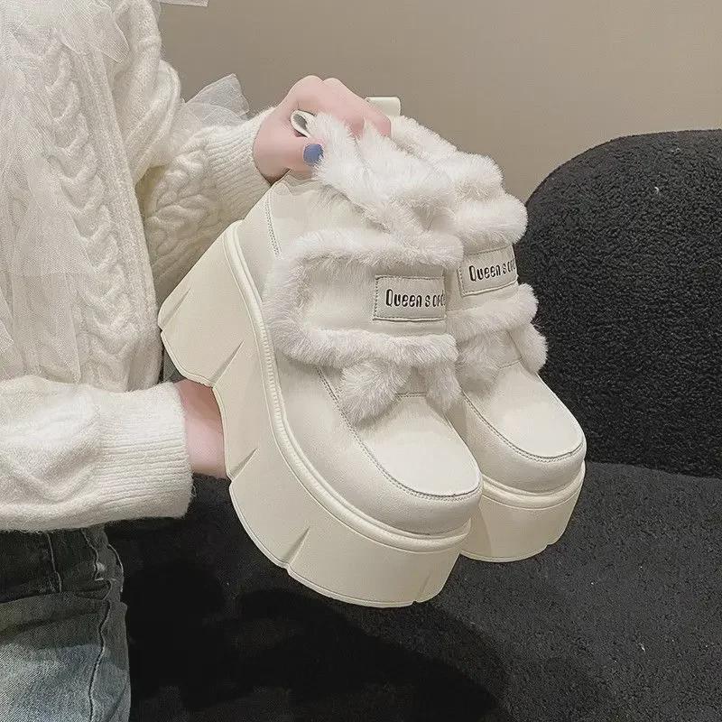 Женские универсальные туфли на платформе из бархата, увеличивающие рост, с застежкой-липучкой, для осени/зимы 2024 г.