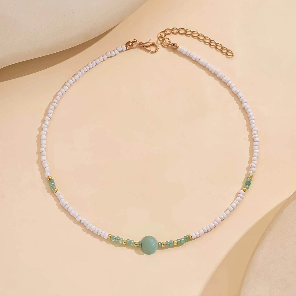 Elegant Boho Style Handmade Beaded Necklace - Ideal for Everyday and Special Occasions As A Lady's Gift