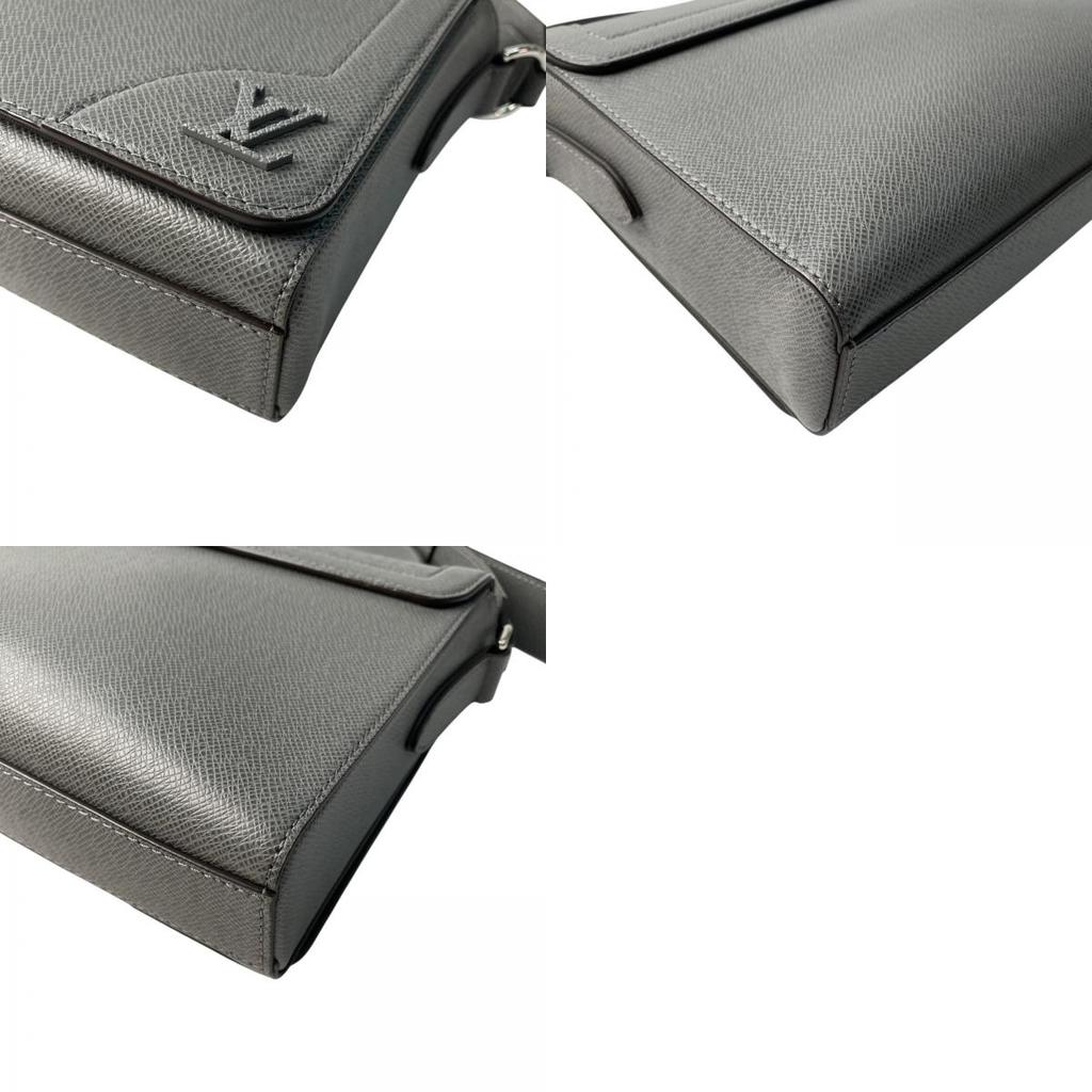 Подержанная мужская кожаная сумка через плечо LOUIS VUITTON Серая