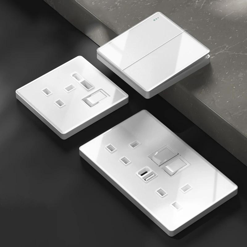 UN UK RU Standard Wall Light Switch Power Socket,18W Plug Type-C USB Quick Charging Universal 5-pin Tempered Glass Socket Outlet