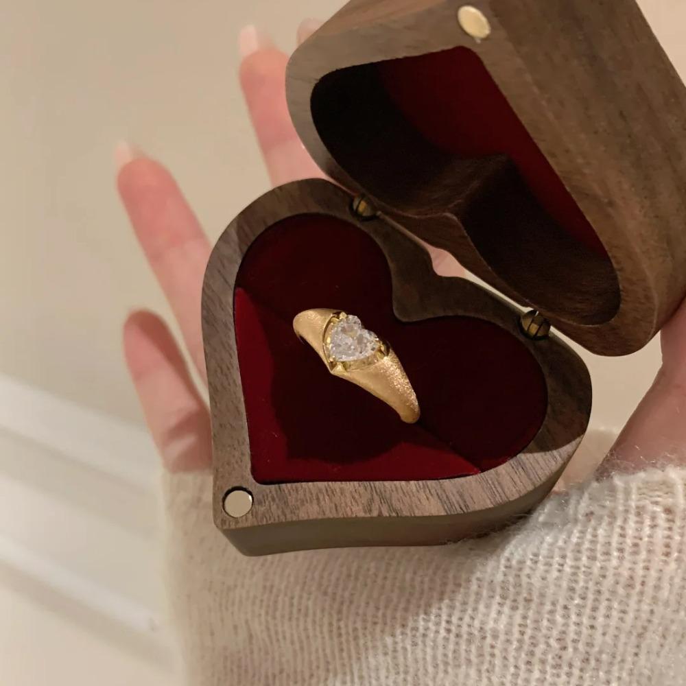 Шкатулка для колец из грецкого ореха на 1/2 слота, Шкатулка для свидетелей свадебных колец, Многофункциональный держатель для колец в форме сердца, Подарки