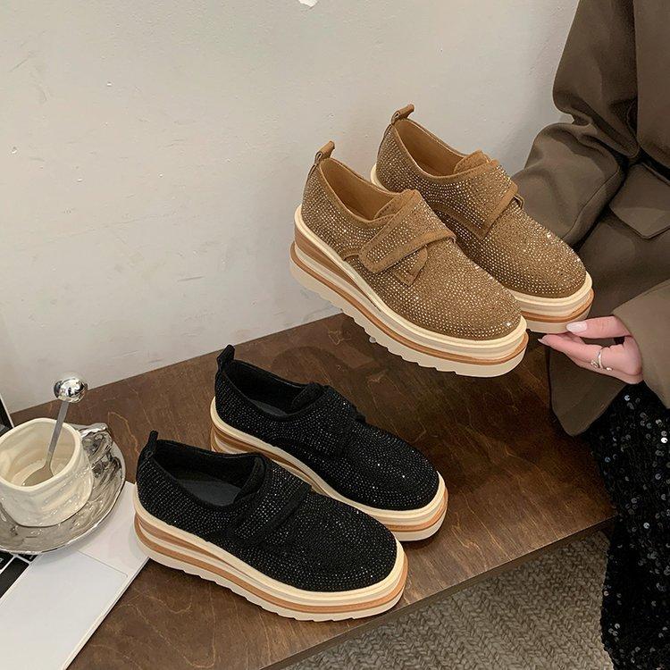 Внешняя торговля 2025 весна новая однопедальная толстая подошва ленивый отдых стразы корейская версия универсальных студенческих ботинок прилив